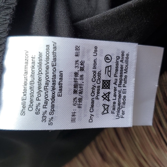 DKNY office attire - sz. 0 - Picture 8 of 8